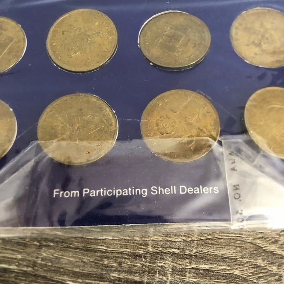 Vtg Shell Canada Collectors Coin Set - Picture 4 of 12